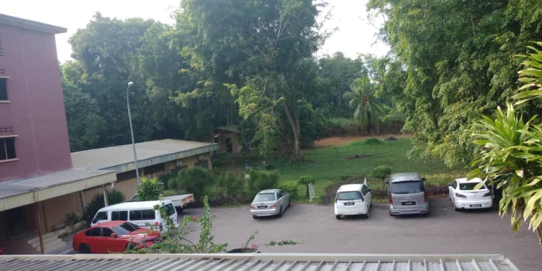 Mersing Merlin Inn Buitenkant foto
