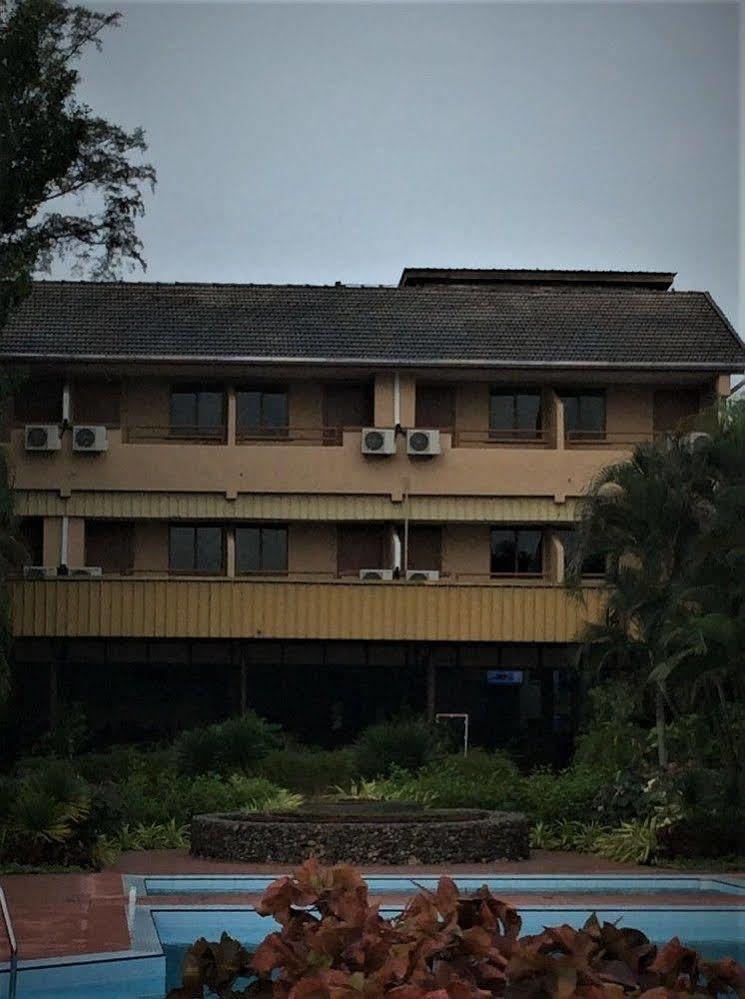 Mersing Merlin Inn Buitenkant foto